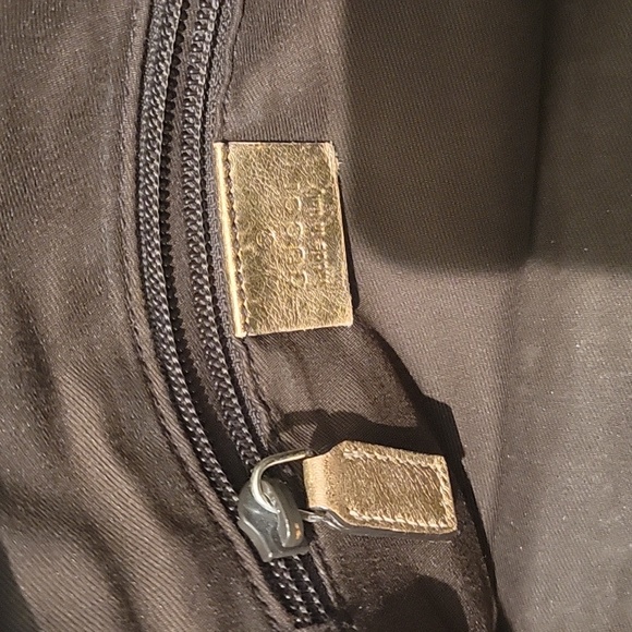 AUTHENTIC GUCCI PURSE - Picture 10 of 11